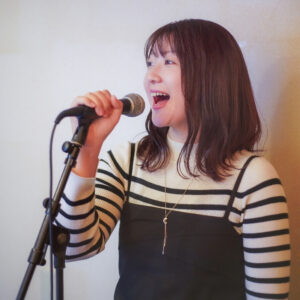 社会人が趣味で通える春日原の歌の教室